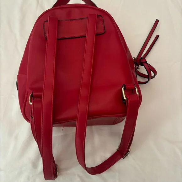 Red Chevron Pattern Backpack - Picture 2 of 2